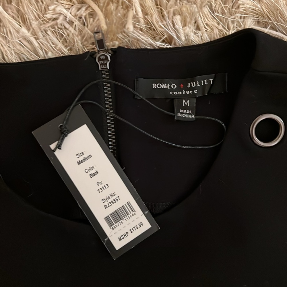 Romeo and Juliet Grommet Black fitted Dress - Picture 9 of 9